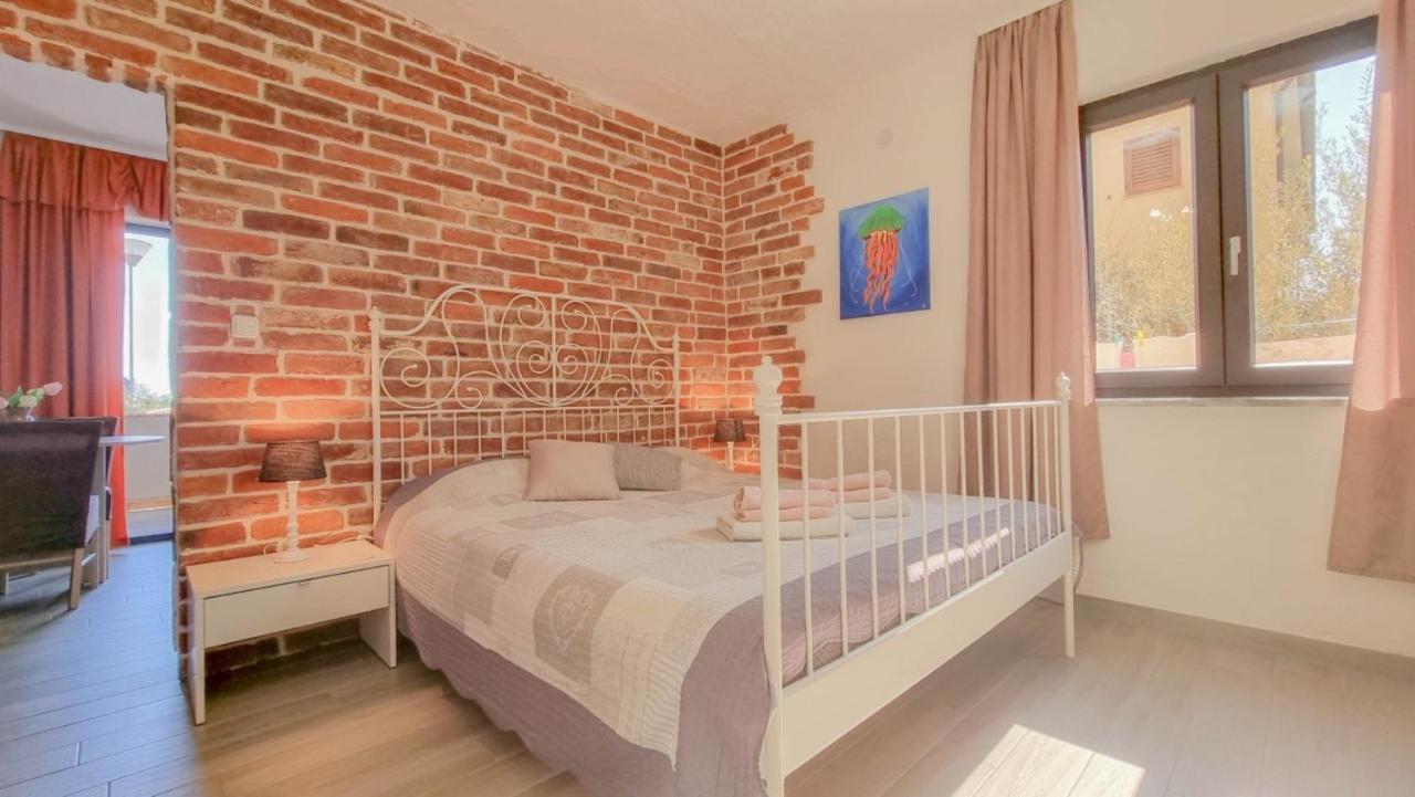 Appartamento Enio Novigrad Istria Esterno foto