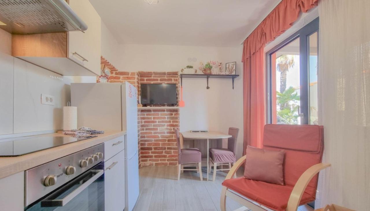 Appartamento Enio Novigrad Istria Esterno foto