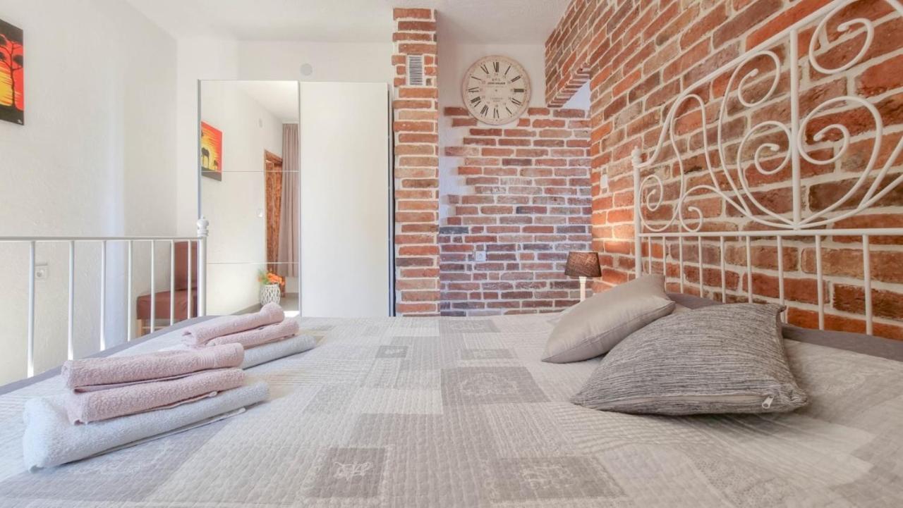 Appartamento Enio Novigrad Istria Esterno foto
